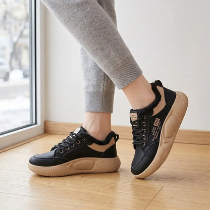 👟❄️ Ženske zimske tenisice s podstavom – veličine 35-40, debeli potplat, korejski stil, dostupne u khaki i crnoj boji.