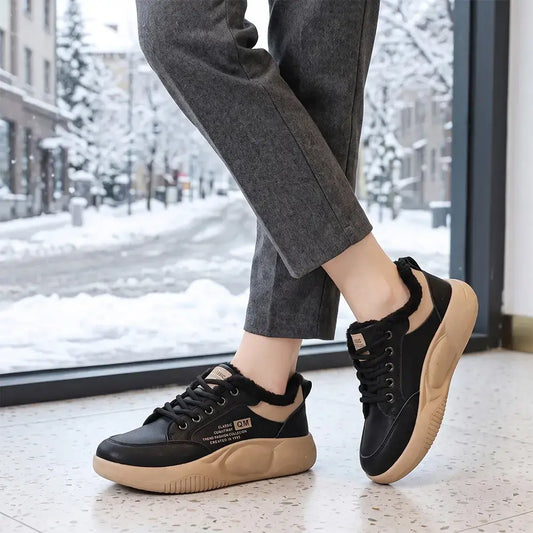 👟❄️ Ženske zimske tenisice s podstavom – veličine 35-40, debeli potplat, korejski stil, dostupne u khaki i crnoj boji.